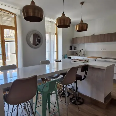 Townhouse Downtown Casa de Férias Nîmes